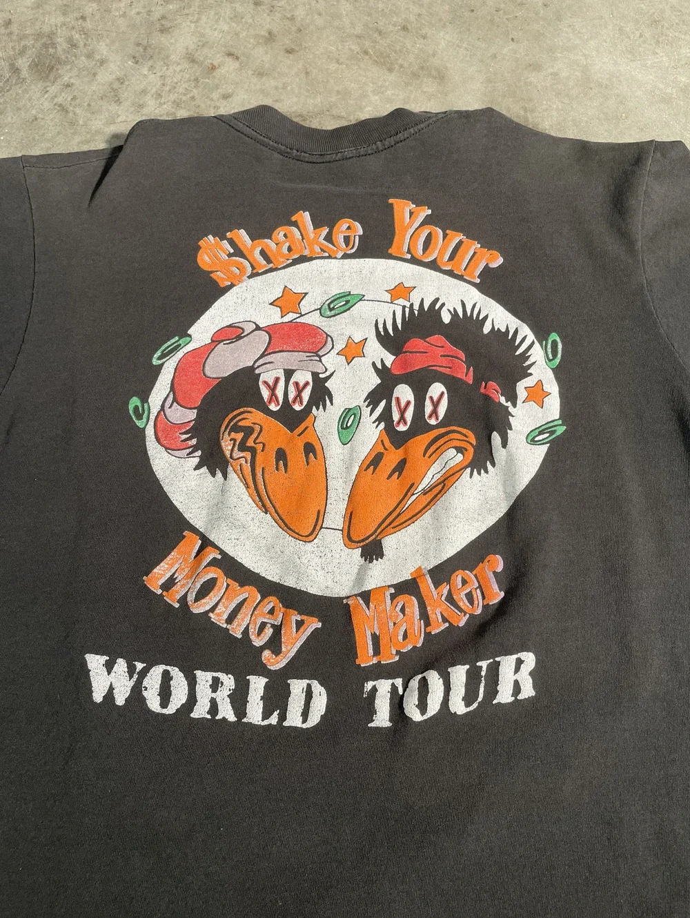 Vintage 90s Black Crows Rock Band Tour Tee 22x27 Faded - Picture 5 of 9